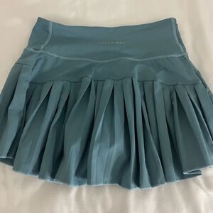 goldhinge skirt